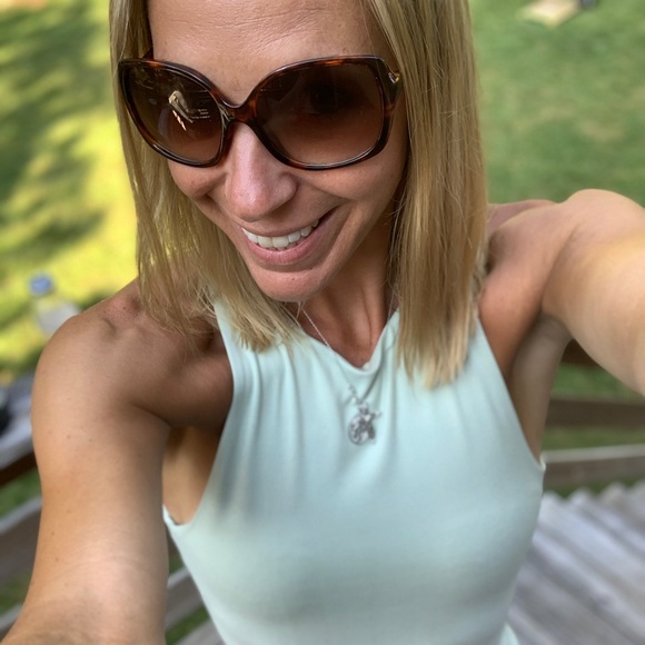 Meet your Posher, Danielle - Picture 12 of 12